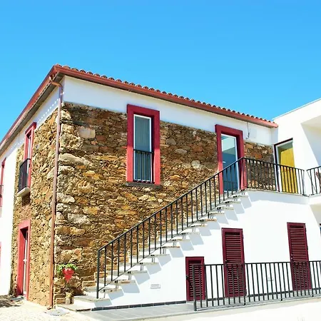 Alojamentos Turisticos Sao Torcato Moradal Turismo Espaco Rural Estreito Exterior photo